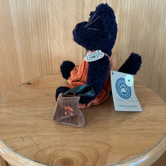 BOYD’S BEARS CATS SABRINA P. CATTERWALL WITH AUTUMN DECOR. 9” Tall - Picture 5 of 12